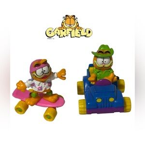 1988 GARFIELD TOYS VINTAGE MCDONALDS HAPPY MEAL TOY CAR SKATEBOARD